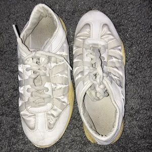 NFinity cheer shoes